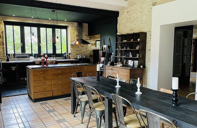 Maison de Charmes, Park, Swimming pool in the heart of the Franc-Comtoise greenery
