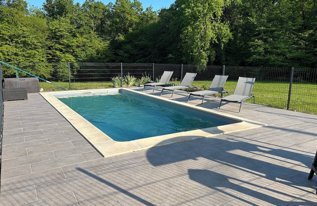 Maison à la Campagne Avec Piscine