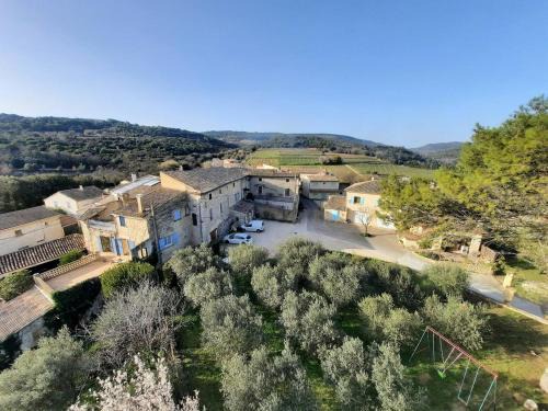 Maison au coeur d'un domaine viticole