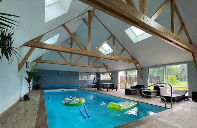Maison Avec Piscine Intérieure