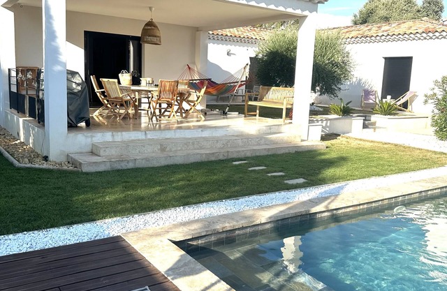 Maison Avec Piscine en Pleine Provence