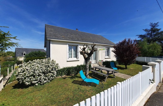 Maison Calme Proche Loire à Vélo