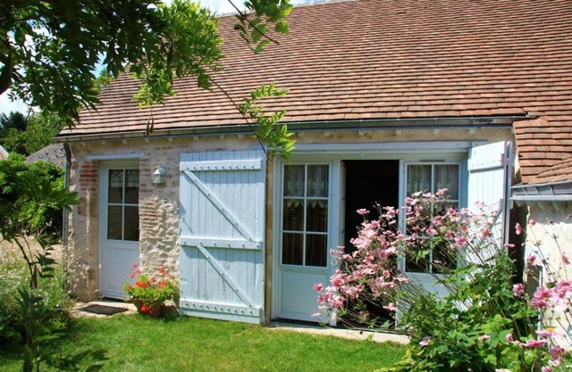 Maison confortable avec jardin à Mardié + Terrasse