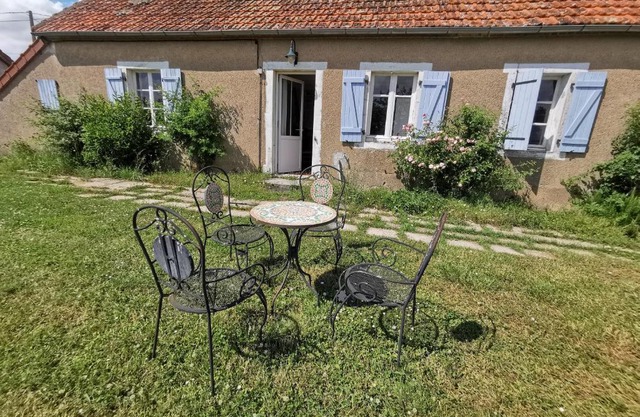 Maison de campagne isolée pour famille