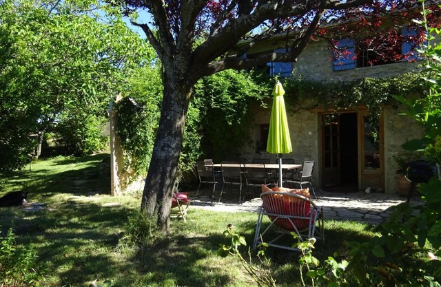 Maison de charme à Saoû, avec beau jardin au calme