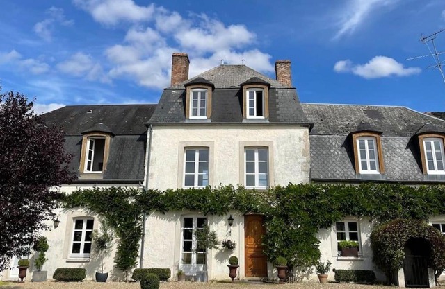 Maison de Famille près de Montargis - Élégance et Confort en Forêt - FR-1-590-354