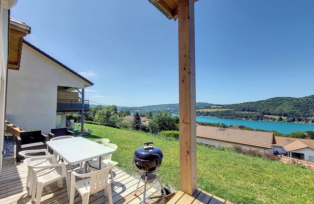 Maison de Vacances Avec une vue Exceptionnelle sur lac de Paladru