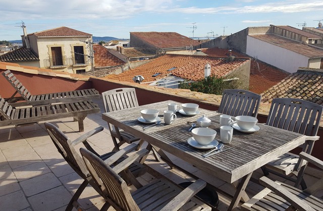Maison des vignerons, close to the beach