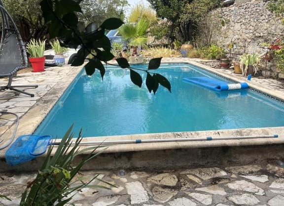 maison en pierre de campagne