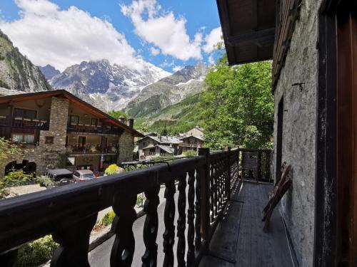 Maison Esterina vista Monte Bianco
