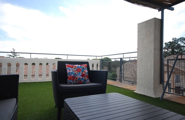 Maison Le Montadou Avec Roof Top by Keskeyspass