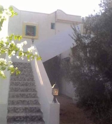 Maison meublé en première étage