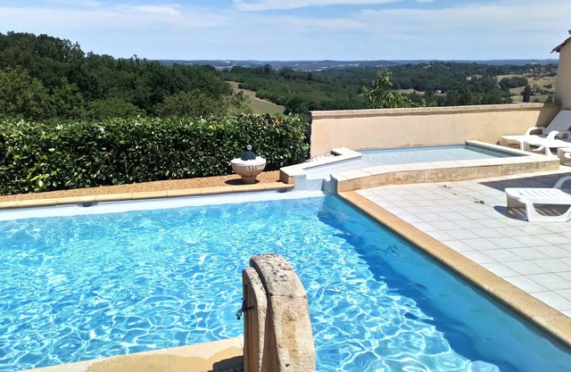 Maison Périgourdine Avec vue Magnifique, sur les Hauteurs de Sarlat