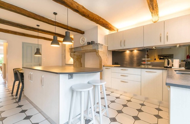 Maison Saint Agnan - au coeur du village - SR Loc