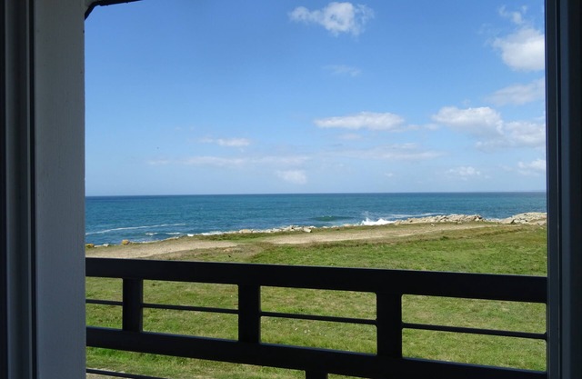 Maison vue mer côte sauvage pointe de la Torche