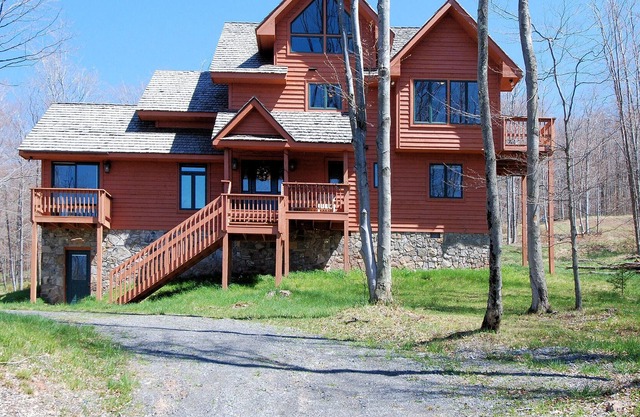 Make The Last Resort your first choice for slope side lodging!