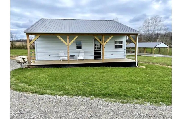 Makenna-NEW tiny home with shared fishing pond