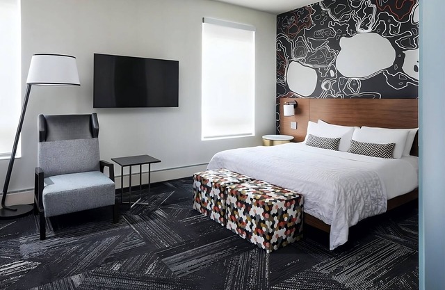 Making The Best Memories Along The Way! Pet-friendly Property, Near Peavey Plaza