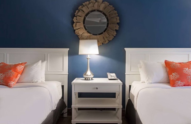 Making The Best Memories Along The Way! 3 Comfortable Units, Free Parking, Pool