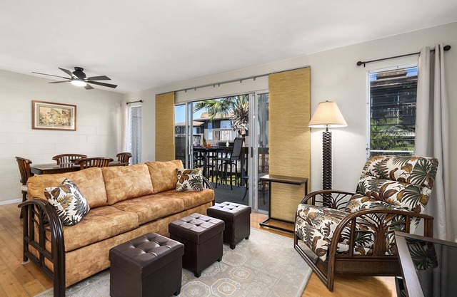 Malia Kai#18: Beautiful Townhome in Heart of Kona Town: Walk to everything!