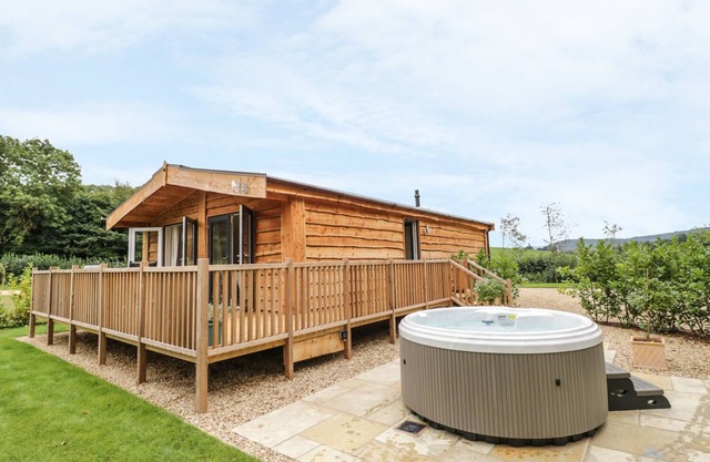 MALLARD, family friendly, character holiday cottage in Ross-On-Wye