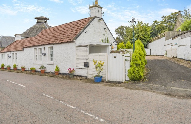 Malt Barn Cottage - One Bedroom House, Sleeps 2