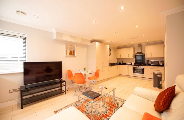 Malthouse Court - 1-Bed, 1-Bath with Terrace