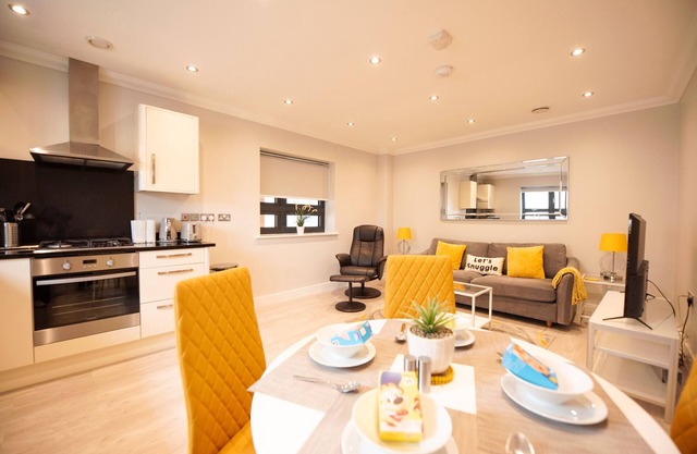 Malthouse Court - 2-Bed, 2-Bath with Terrace