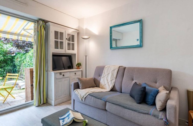 Manoir du Men Gwen by Interhome