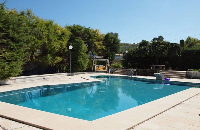 Mansion in Alenquer with sea beach