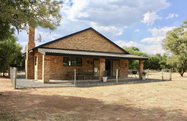 Marakele Animal Sanctuary-Toms Cottage