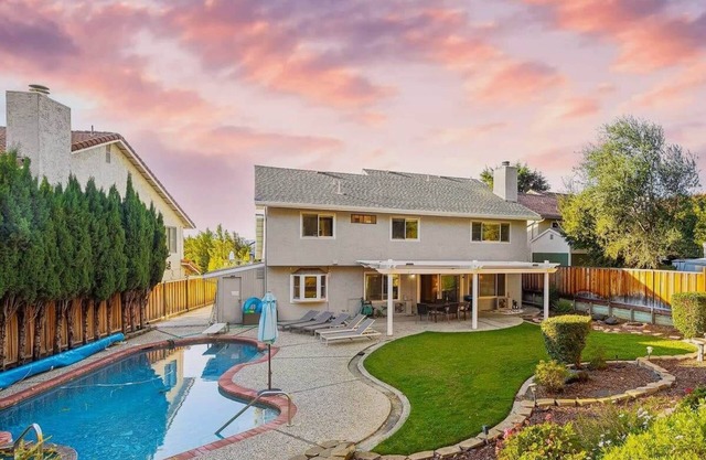 @ Marbella Lane - 4BR SiliconValley Gem|Pool House