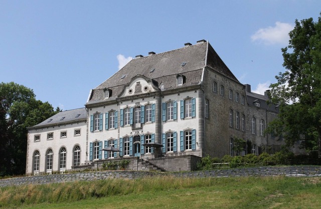 Marchin Castle with Sauna