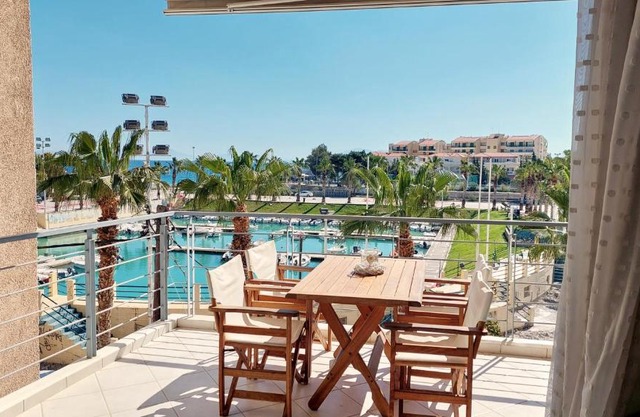 Mare Marina View 1