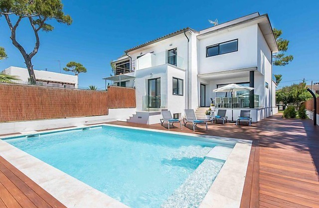 Marianne by Interhome