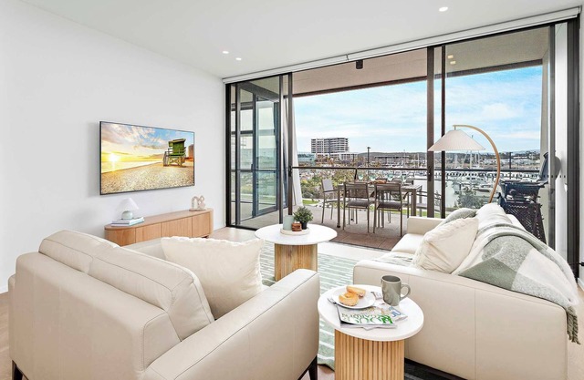 Marinafront Retreat Shell Cove