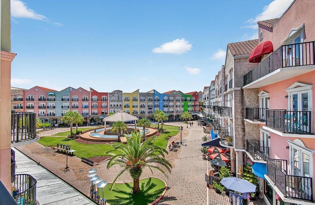 Market View Condo | European Village | Minutes to Beach & Restaurants
