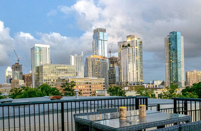 Marvelous, Three-Story Condo w/Private Rooftop Patio, City Views - 2 Dogs OK