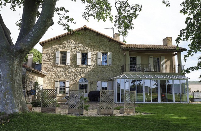 MAS EN CAMARGUE WITH SWIMMING POOL AND JACUZZI