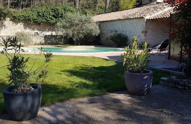 Mas Ferme du Chateau Montplaisir 4* "Castle side