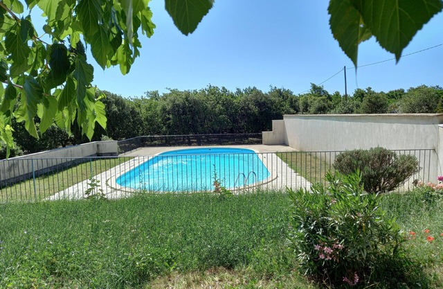Mas les Lioures, Grignan Drôme Provençale, Idéal Pour Familles