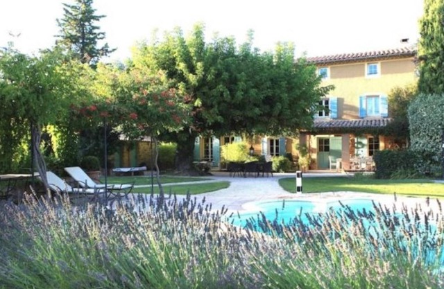 Mas provençal with heated pool at the foot of Mont Ventoux, Beaumes-de-Venise