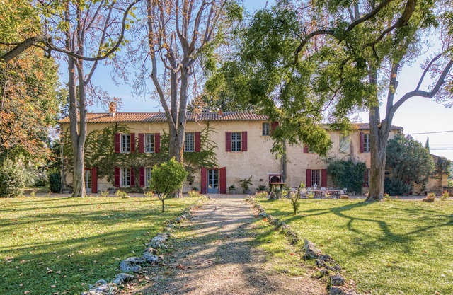 MAS SAINT REMY - CAMARGUE AREA