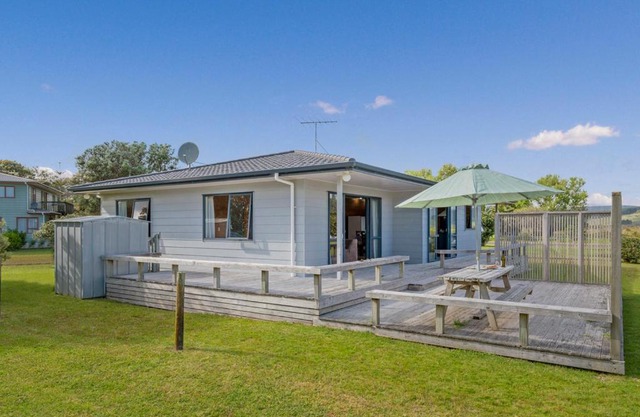 Matarangi Escape - Matarangi Holiday Home