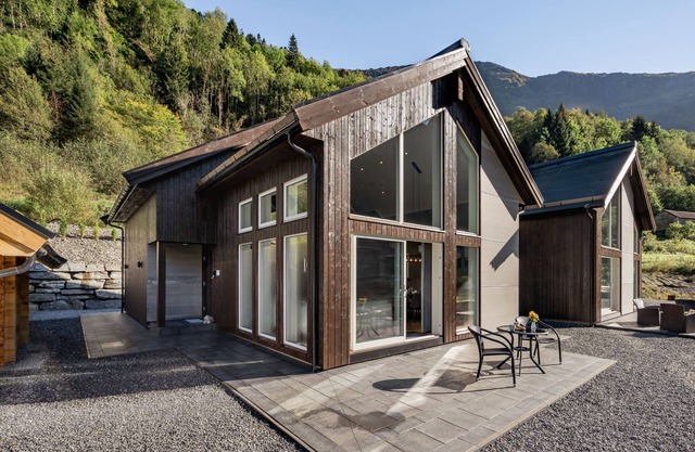 Mathias by Interhome