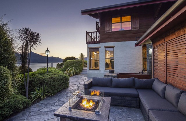 Matterhorn Lodge Queenstown Hill