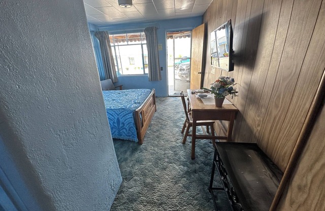 Maverick Motel and Glamp Ground