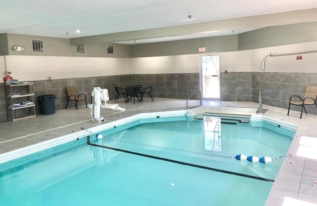 Maximum Comfort! 2 Units with Free Parking, Pet-friendly, Indoor Pool!
