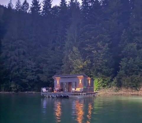 Maya Lake House Ponton Bicaz