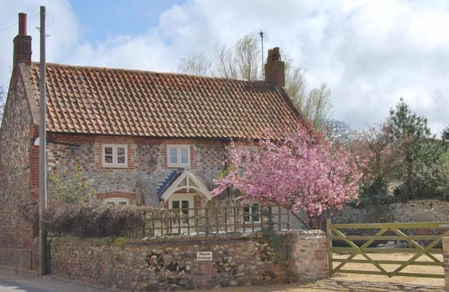 Mayes Cottage, Brancaster, Norfolk